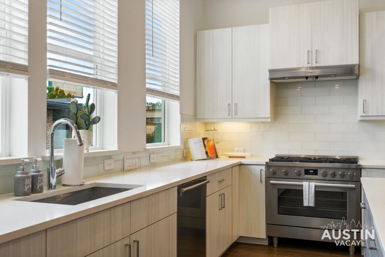Urban Oasis 1 Mile From Ut Plus Garage And Rooftop Austin Exterior photo